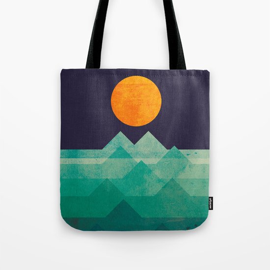 The ocean, the sea, the wave - night scene Tote Bag