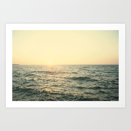 5unsrise Art Print