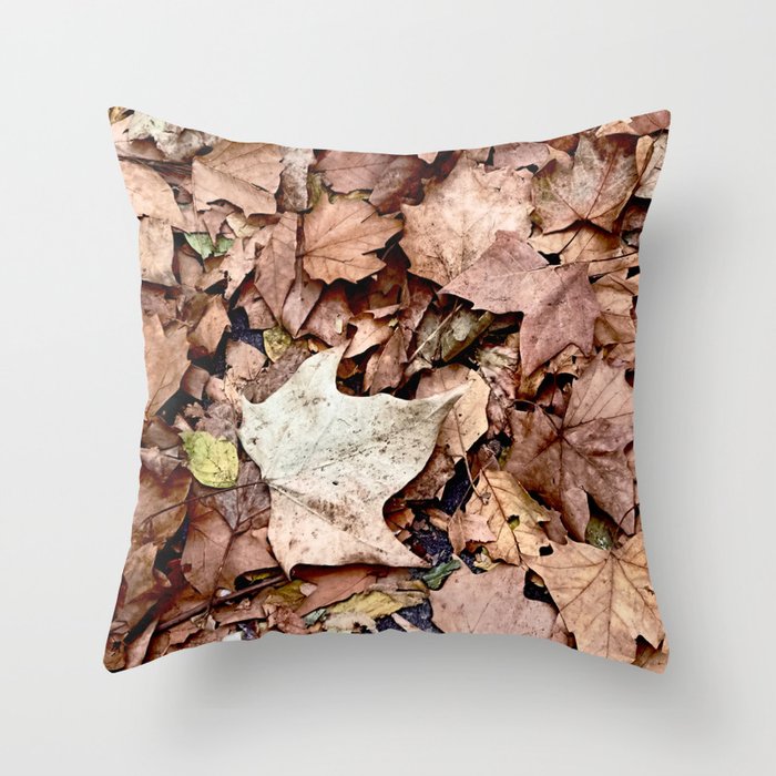 Dead Leaf #4 Throw Pillow