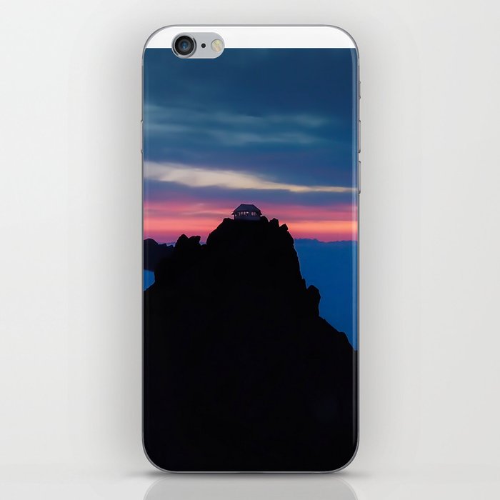 Three Fingers Lookout iPhone Skin
