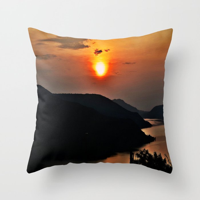 Sunset and the river Throw Pillow