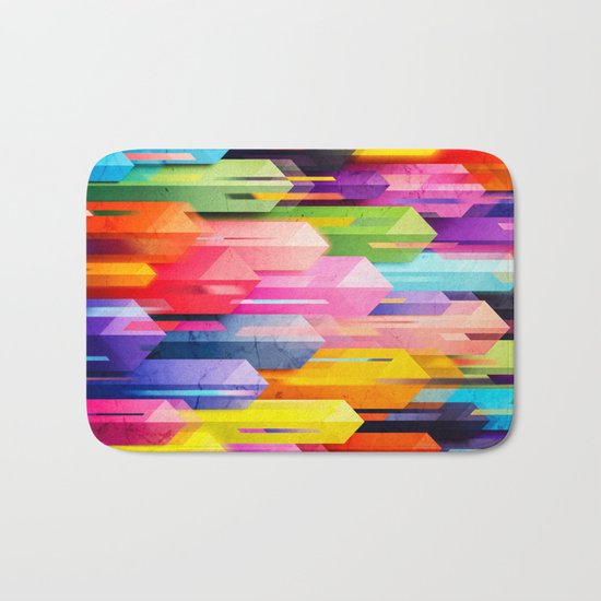 obelisk posture Bath Mat