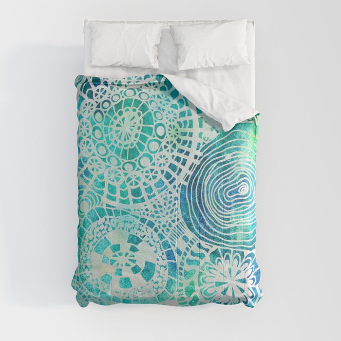 The Limpet and urchin Beach party Comforter