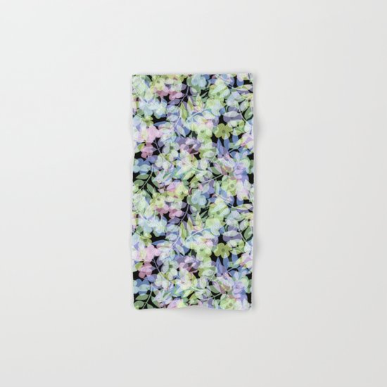 The leaf fall . 1 Hand & Bath Towel