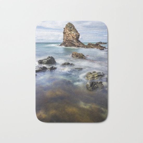 Gwenfaens Pillar Bath Mat