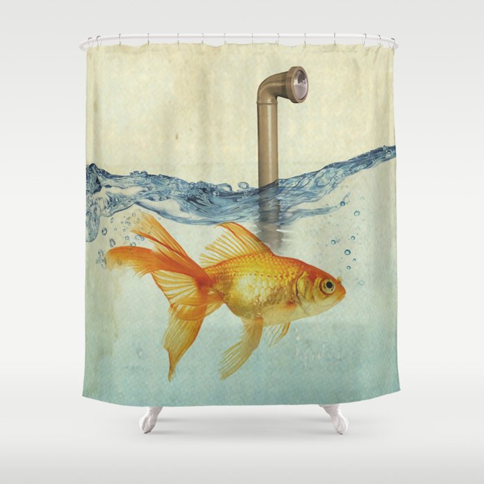 periscope goldfish Shower Curtain
