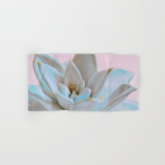 #148 Hand & Bath Towel