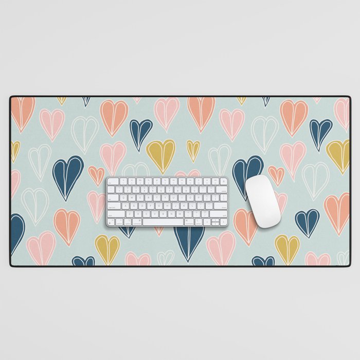 Heart Doodle Pattern 04 Desk Mat