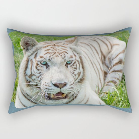 THE BEAUTY OF WHITE TIGERS Rectangular Pillow