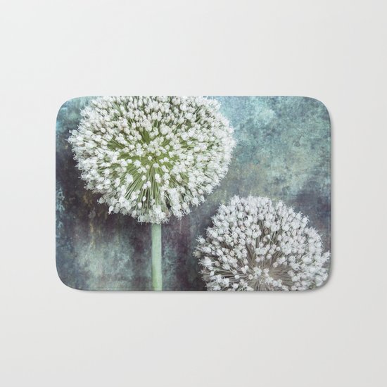 Allium Flowers Bath Mat