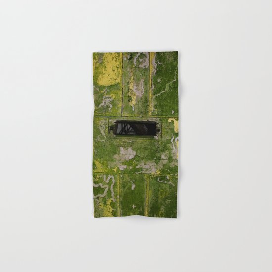 UNANSWERED Hand & Bath Towel