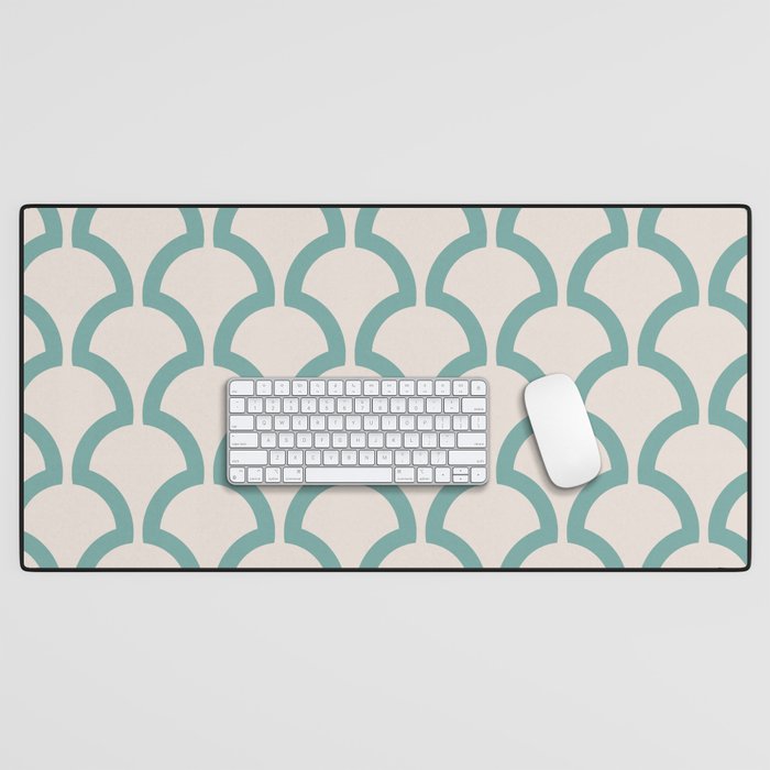 Classic Fan or Scallop Pattern 489 Green and Beige Desk Mat