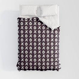Black pattern with X and O - XOXO Comforter