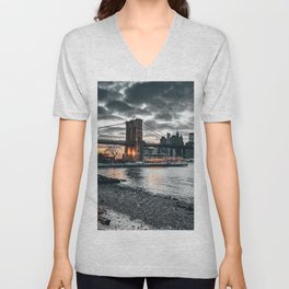 New York City Brooklyn Bridge and Manhattan skyline during winter V Neck T Shirt