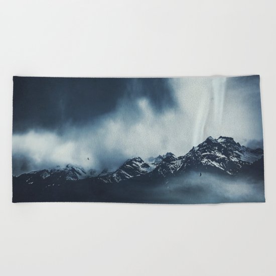 everlasting mountains Beach Towel