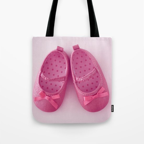 pink shoes and handbag