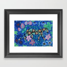 panthère noire fleurie Framed Art Print