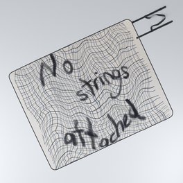 No strings attached Picnic Blanket