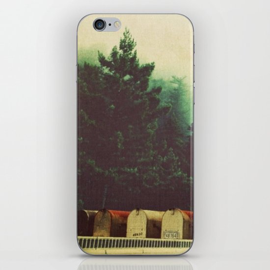 sur town iPhone Skin