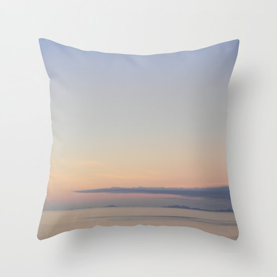 Afternoon soothe Throw Pillow