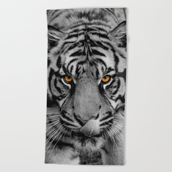 TIGER PORTRAIT Beach Towel