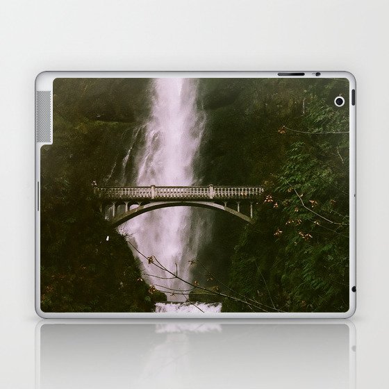 Multnomah Falls, Oregon Laptop & iPad Skin