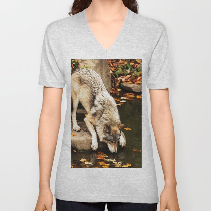 Lone Timber Wolf Grey Canis Lupus 133 V Neck T Shirt