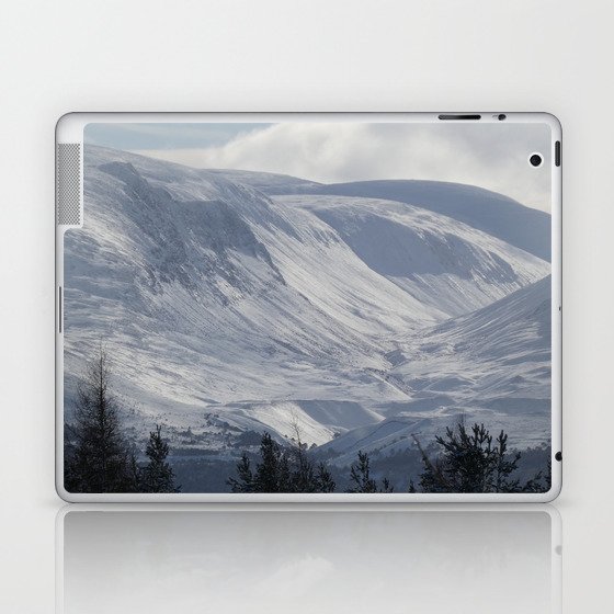 Winter at the Lairig Ghru Laptop & iPad Skin