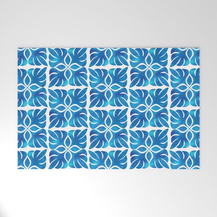 Beautiful and Classic Chinoiserie Blue and white pattern Welcome Mat