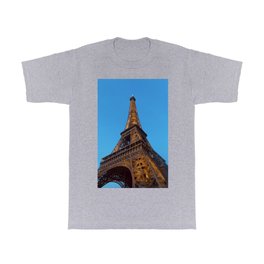 Eiffel Tower, Paris Photography, France lovers, romantic photo, architecture photos, iron building T Shirt