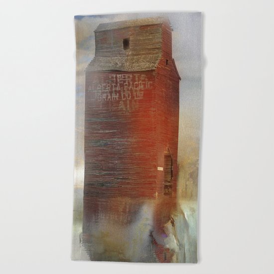 A simple red barn (To all my American friends I wish you a very good 4 July ) Beach Towel