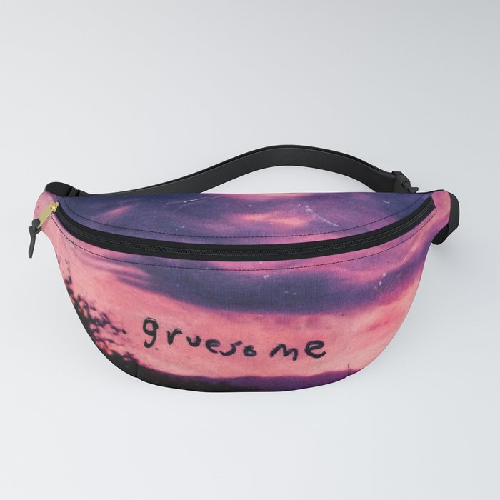 gruesome sunset Fanny Pack