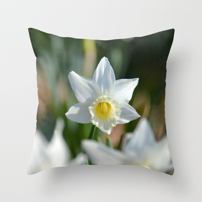 Daffodil Throw Pillow