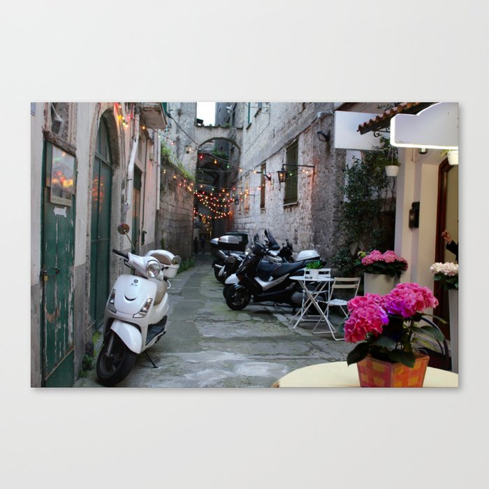 Italian alleyway Canvas Print