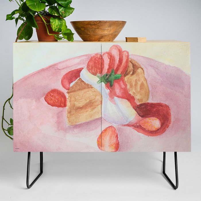 Сake with strawberries and cream Credenza