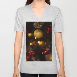 New Year interior with candles, bulbs and bokeh V Neck T Shirt