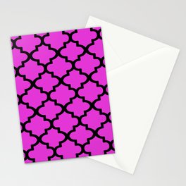 Quatrefoil Pattern In Black Outline On Purple Pink Stationery Card