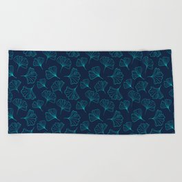 листья гинко билоба Beach Towel