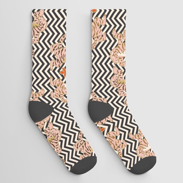 Dancing tiger Zig zag tiger – black and white Socks