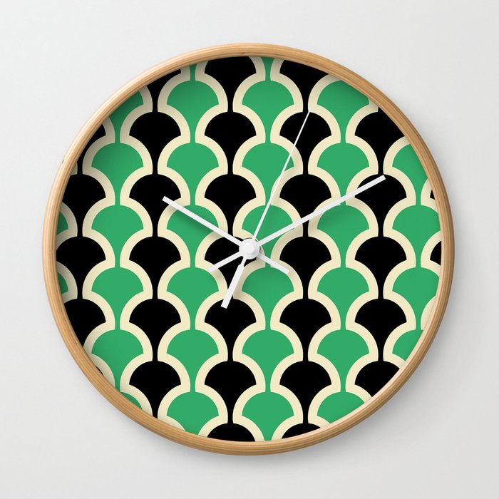 Classic Fan or Scallop Pattern 447 Black and Green Wall Clock