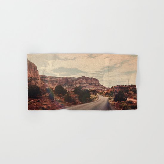 Desert Solitude Hand & Bath Towel