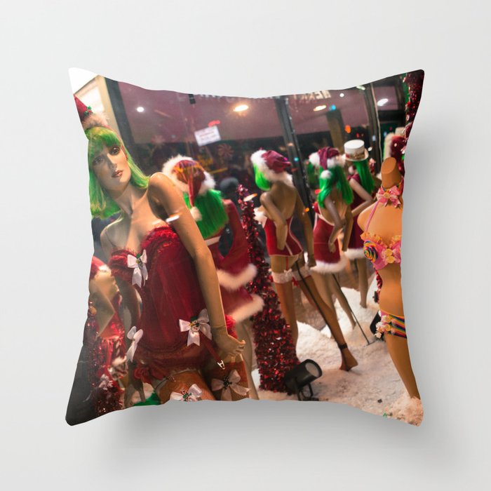 CHRISTMAS IN HOLLYWOOD - day eleven color Throw Pillow