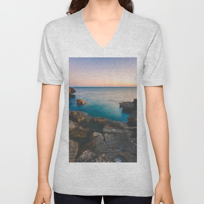 Rock beach paradise V Neck T Shirt