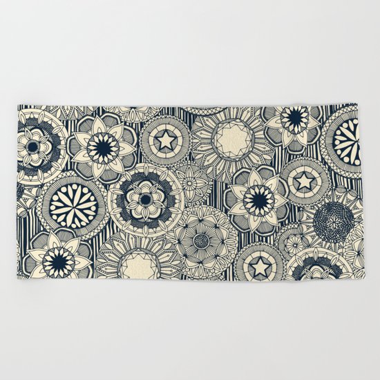 mandala cirque indigo cream Beach Towel