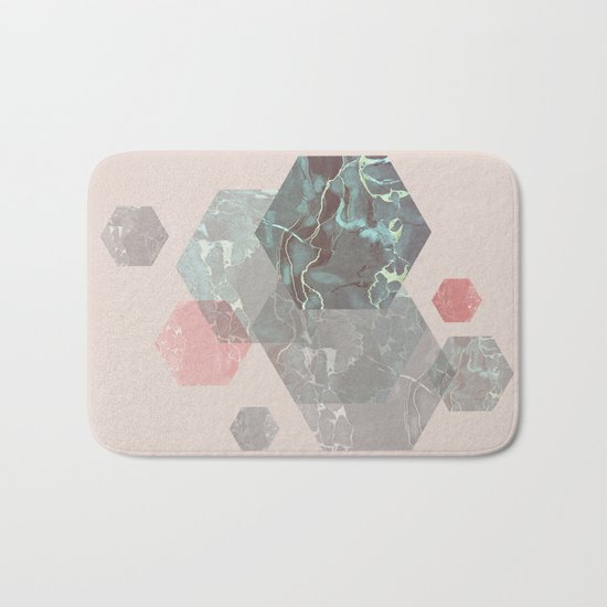 Exagonal Love Bath Mat