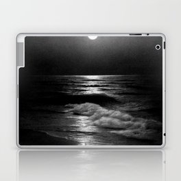 The summer sea moonlit coastal beach and waves with full moon black and white seascape photograph / photography by Rudolf Eickemeyer Jr. Laptop Skin