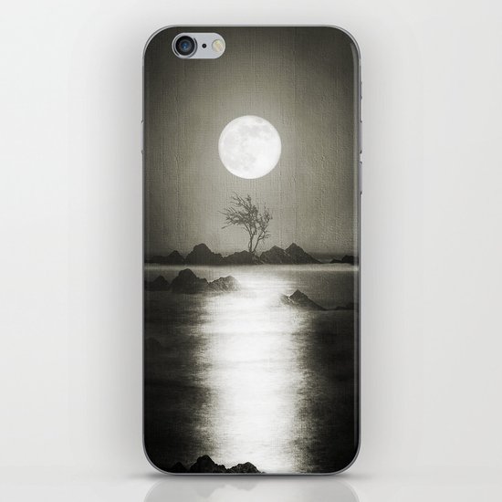 When the moon speaks (part III) iPhone & iPod Skin