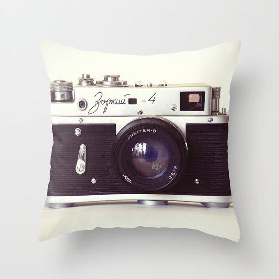 Zorki vintage camera Throw Pillow