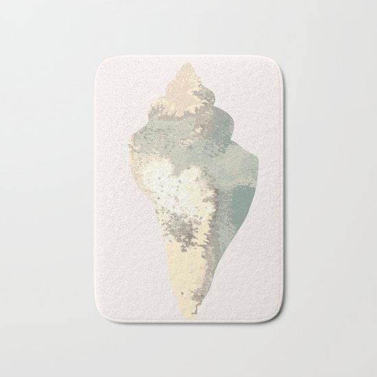 Seashell in pink Bath Mat