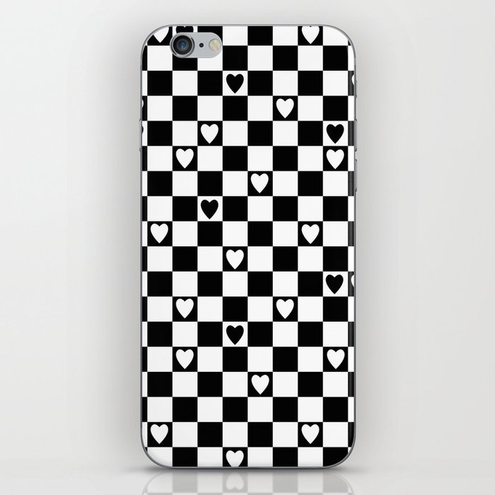 Checkered hearts black and white iPhone Skin